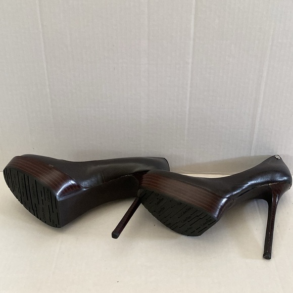 Calvin Klein Gilda Cracked Heels - Picture 2 of 4